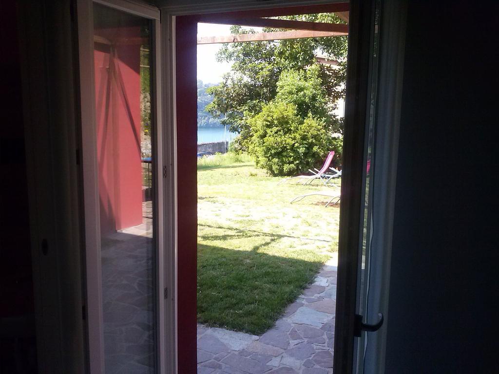 Ostello Casa Rossa Laveno-Mombello Quarto foto